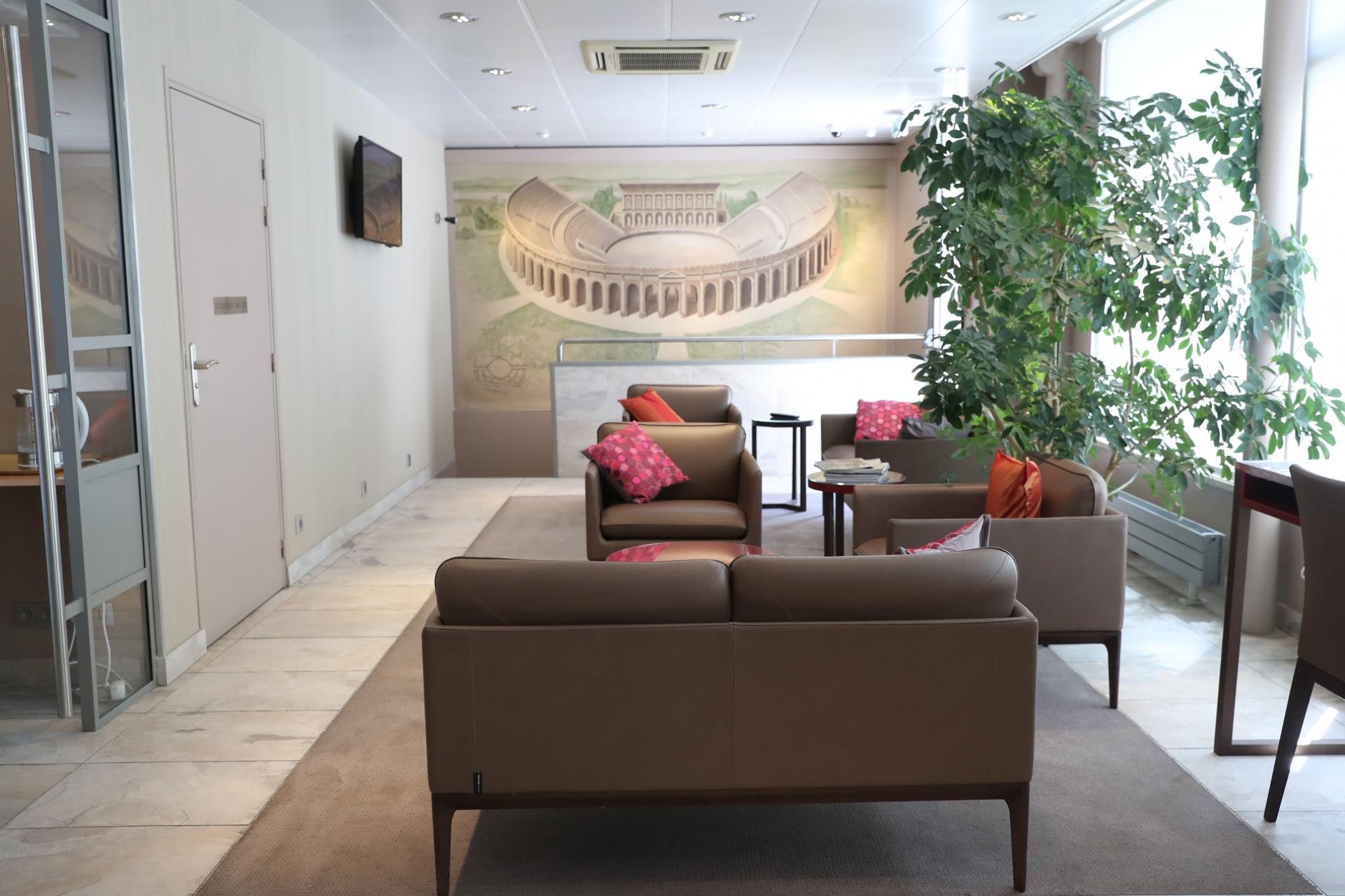 Hôtel des Arènes - hotel
